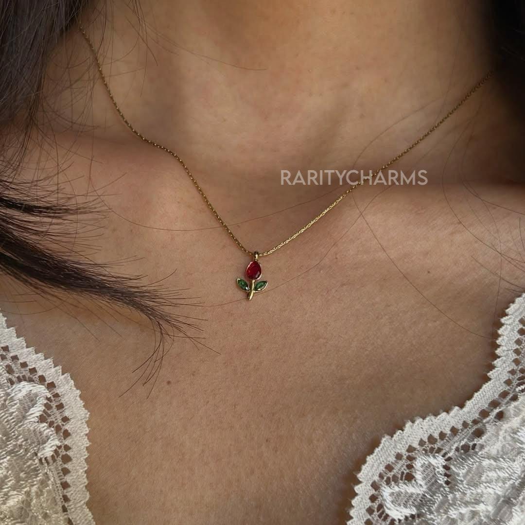 Tulip neckpiece - Image 1